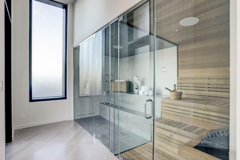 Astoria penthouse Houston