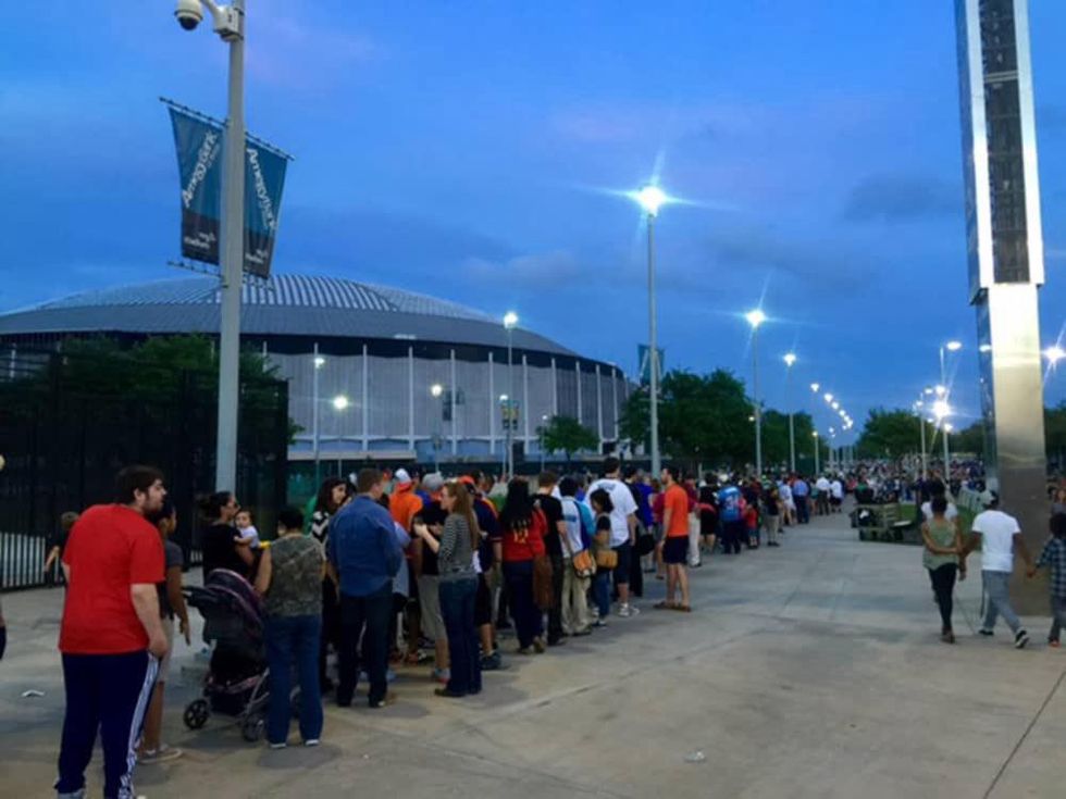 Astrodome public tour 50th anniversary party April 2015 Even as the sun set, lines continued to grow around NRG Park.