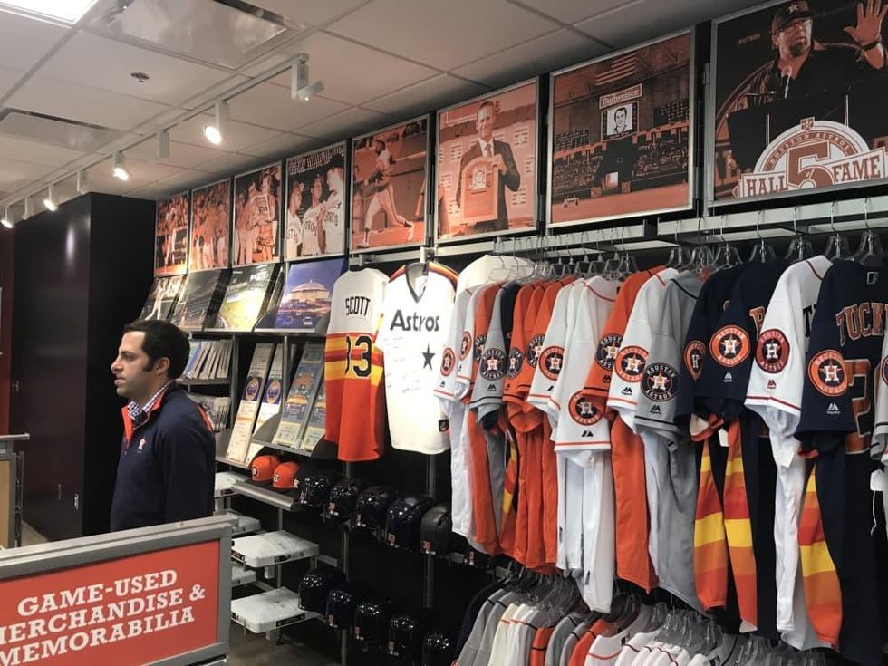 minute maid park jersey store