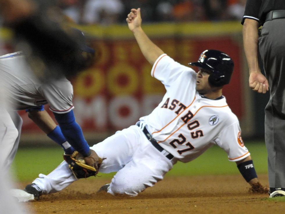 Astros opener Altuve sliding