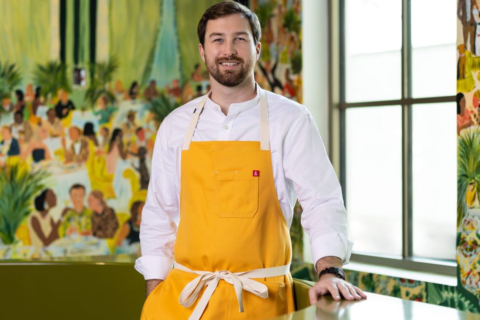 Austin Waiter Marigold Club