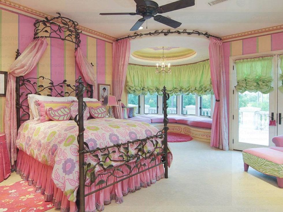 Avery Johnson mansion for sale The Woodlands Spring June 2013 girl's room