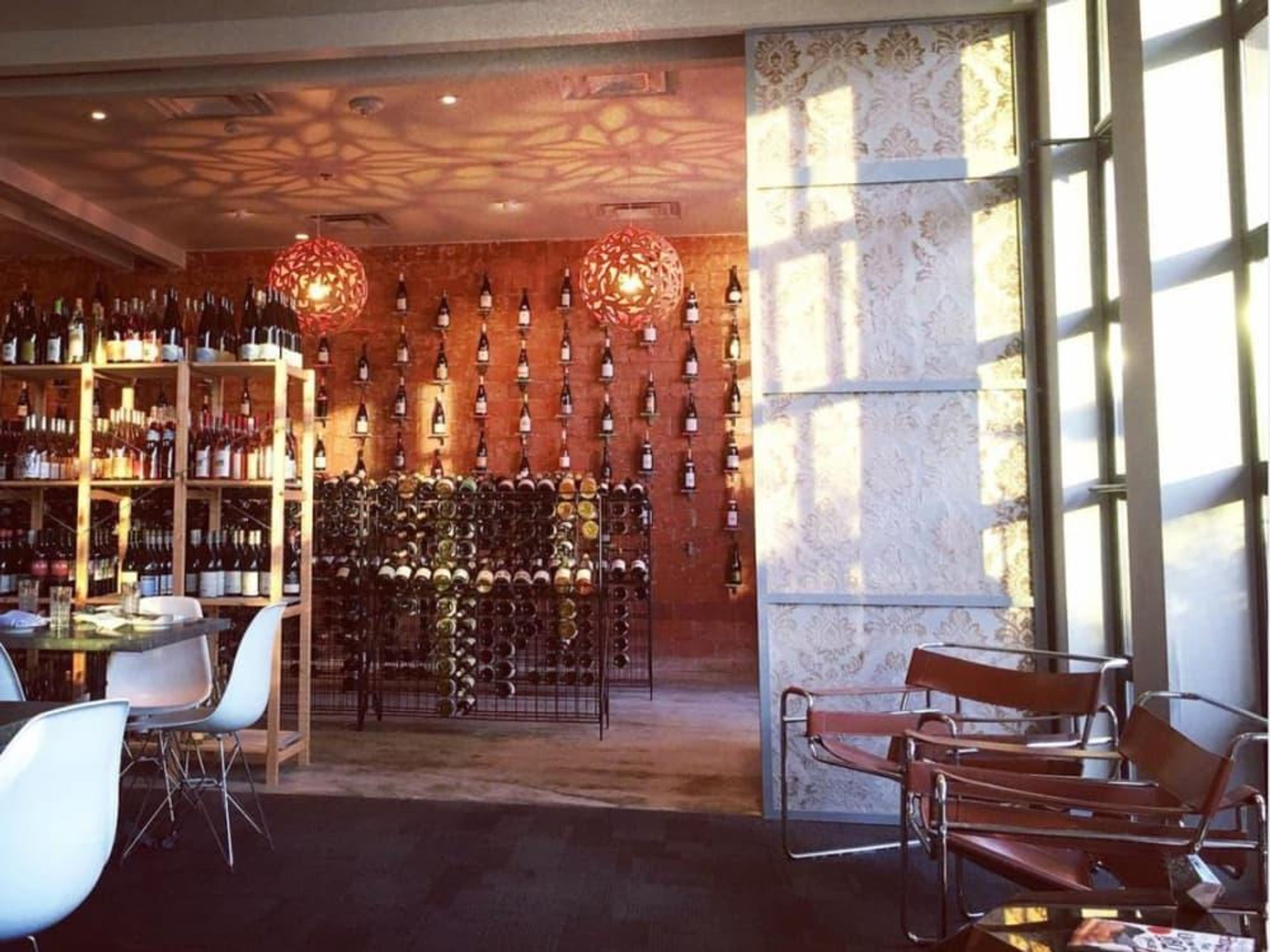 Avondale Food & Wine interior