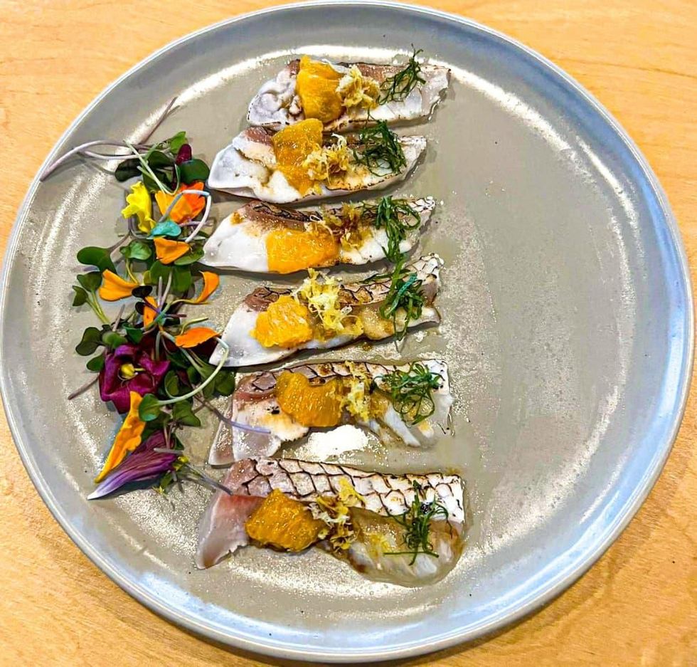 Aya Sushi madai crudo