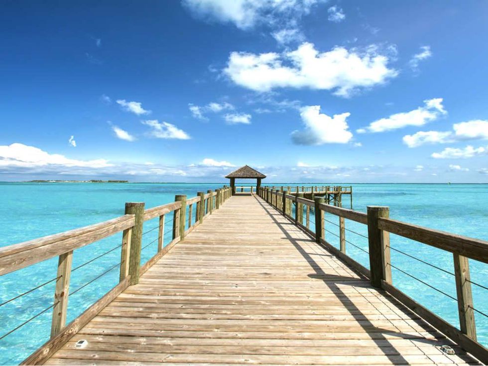 Bahamas long pier shot