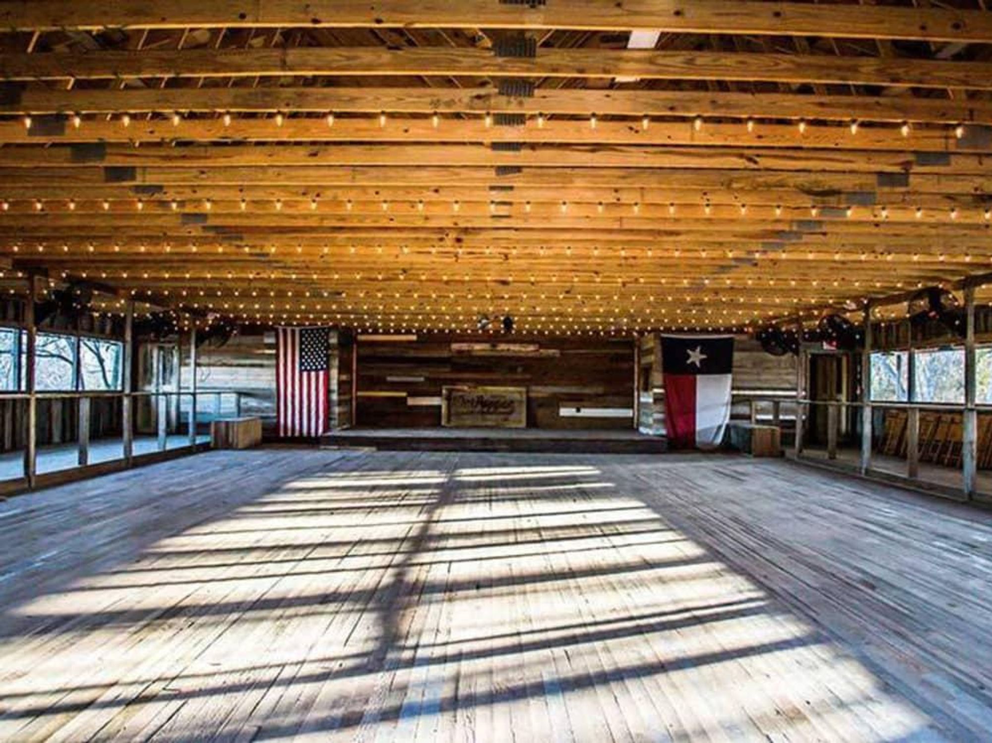 Bankersmith Hall Texas Bikinis Doug Guller 2015