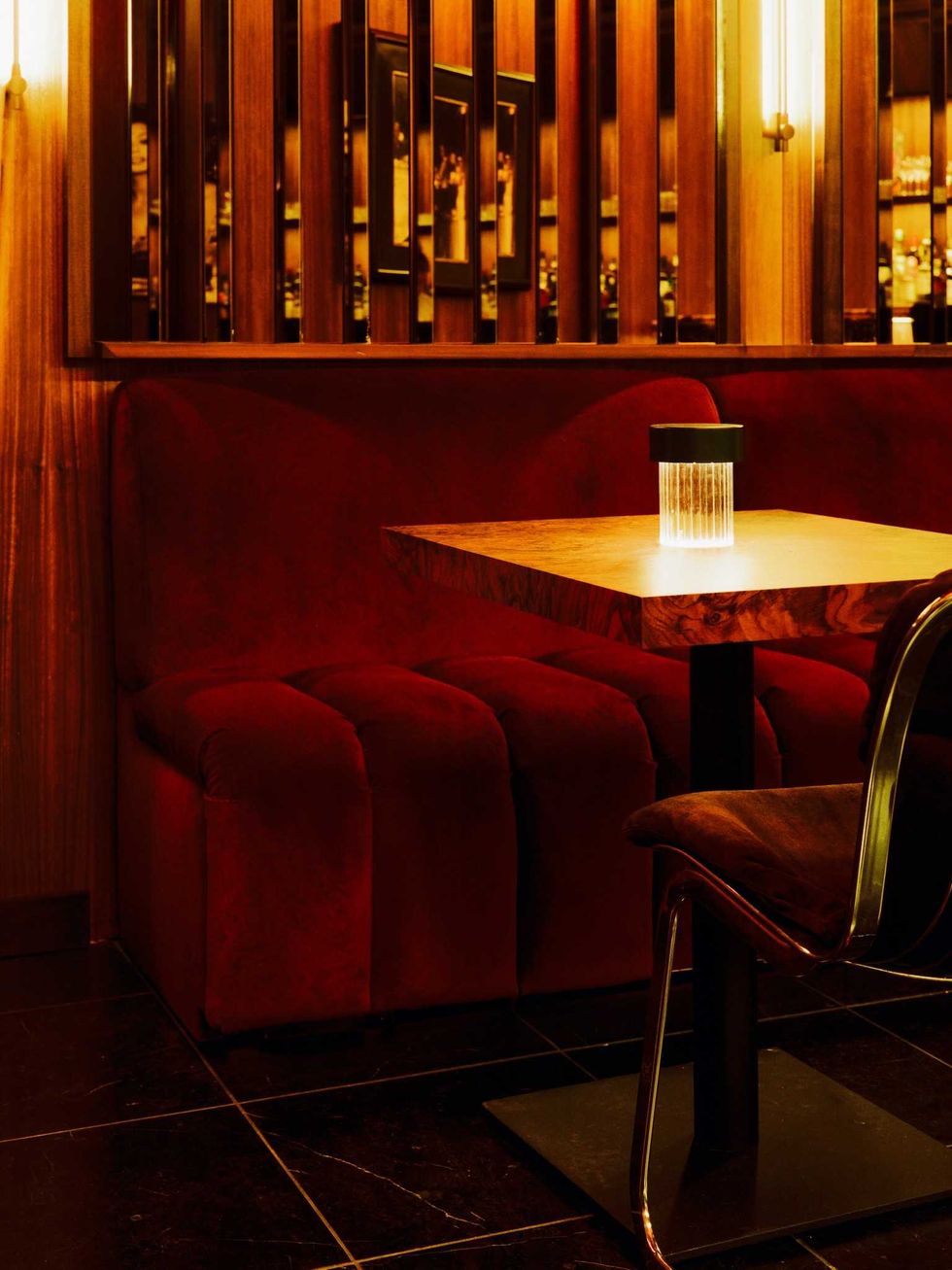 Bar Angie interior