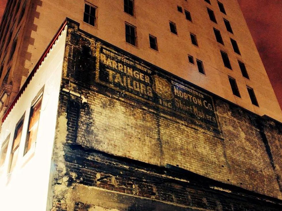 Barringer Bar exterior