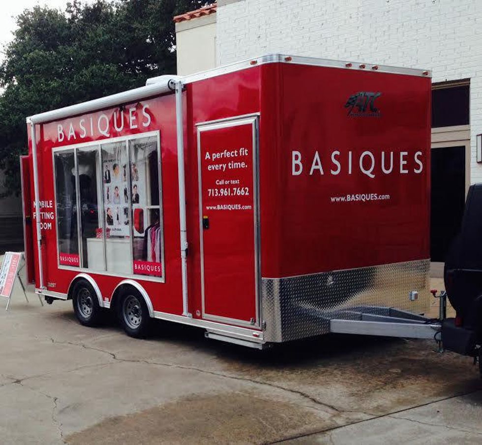 Basiques mobile fitting truck