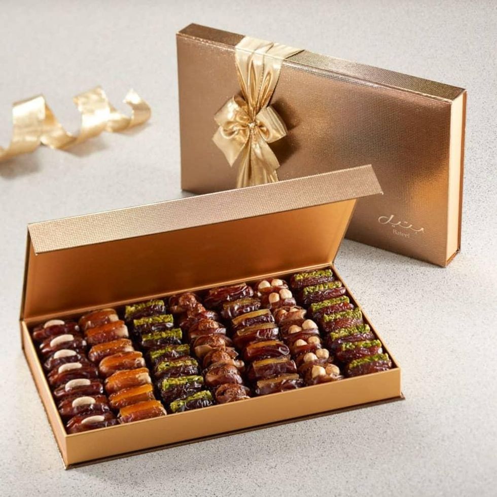 Bateel dates midas box