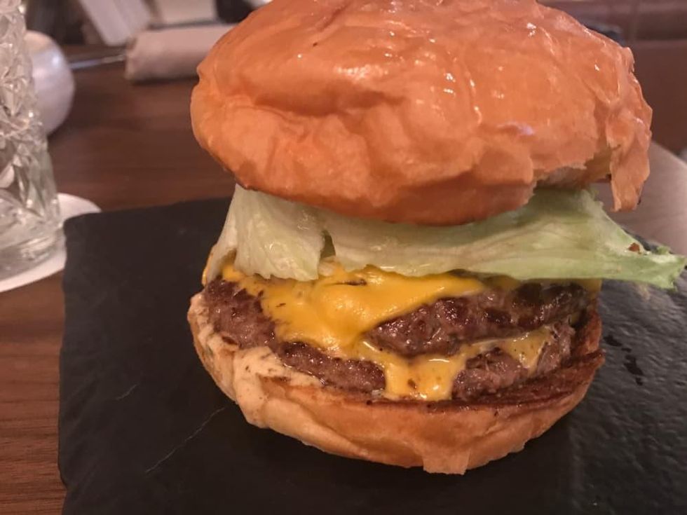Bayou & Bottle burger