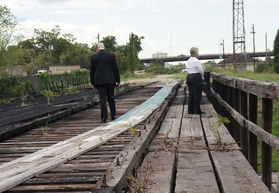 Bayou Greenways White Oak Heights Bike Hike Trail
