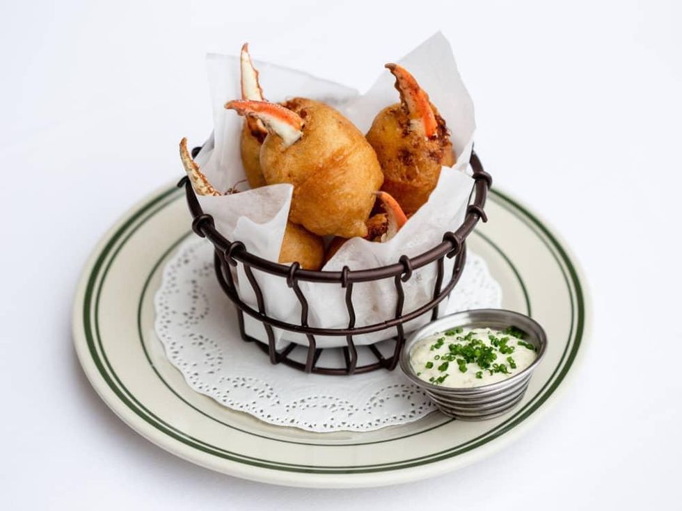 BB Lemon blue crab beignets