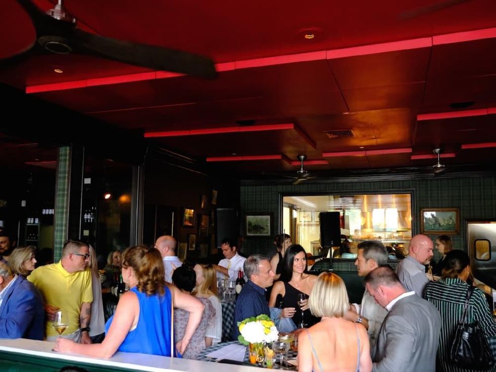 BB Lemon Montrose interior with crowd