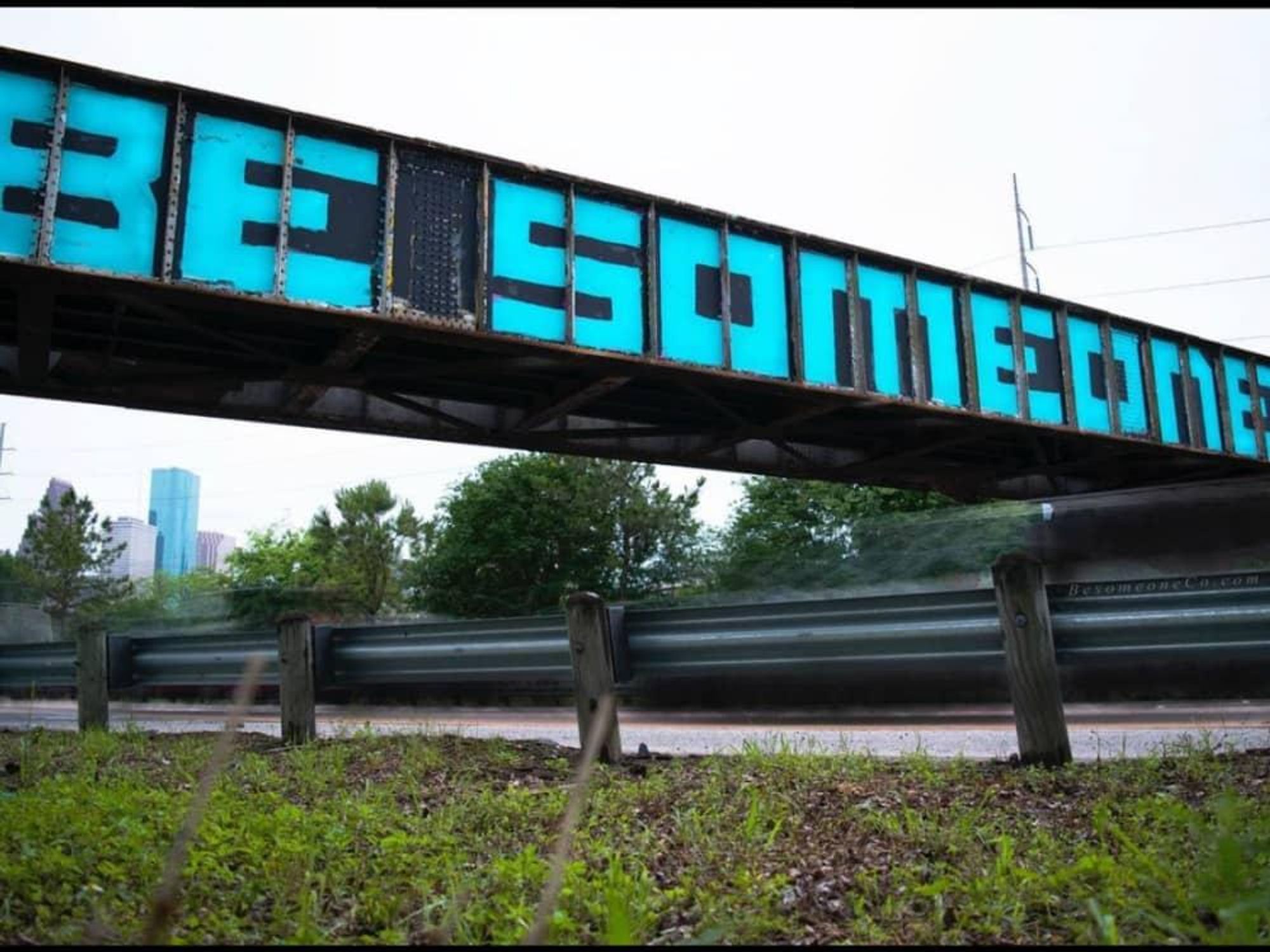 Be Someone sign final