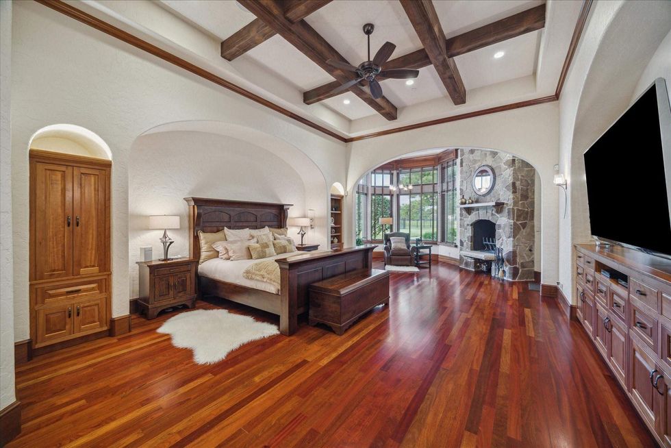 Bedroom of the primary suite of 21538 Mueschke Road