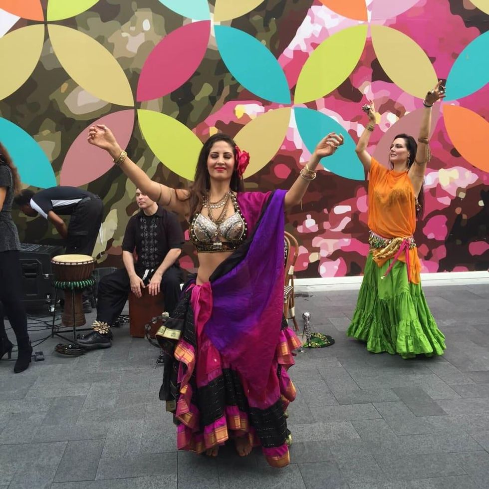 Ben-Hur premiere, Aug. 2016, belly dancers