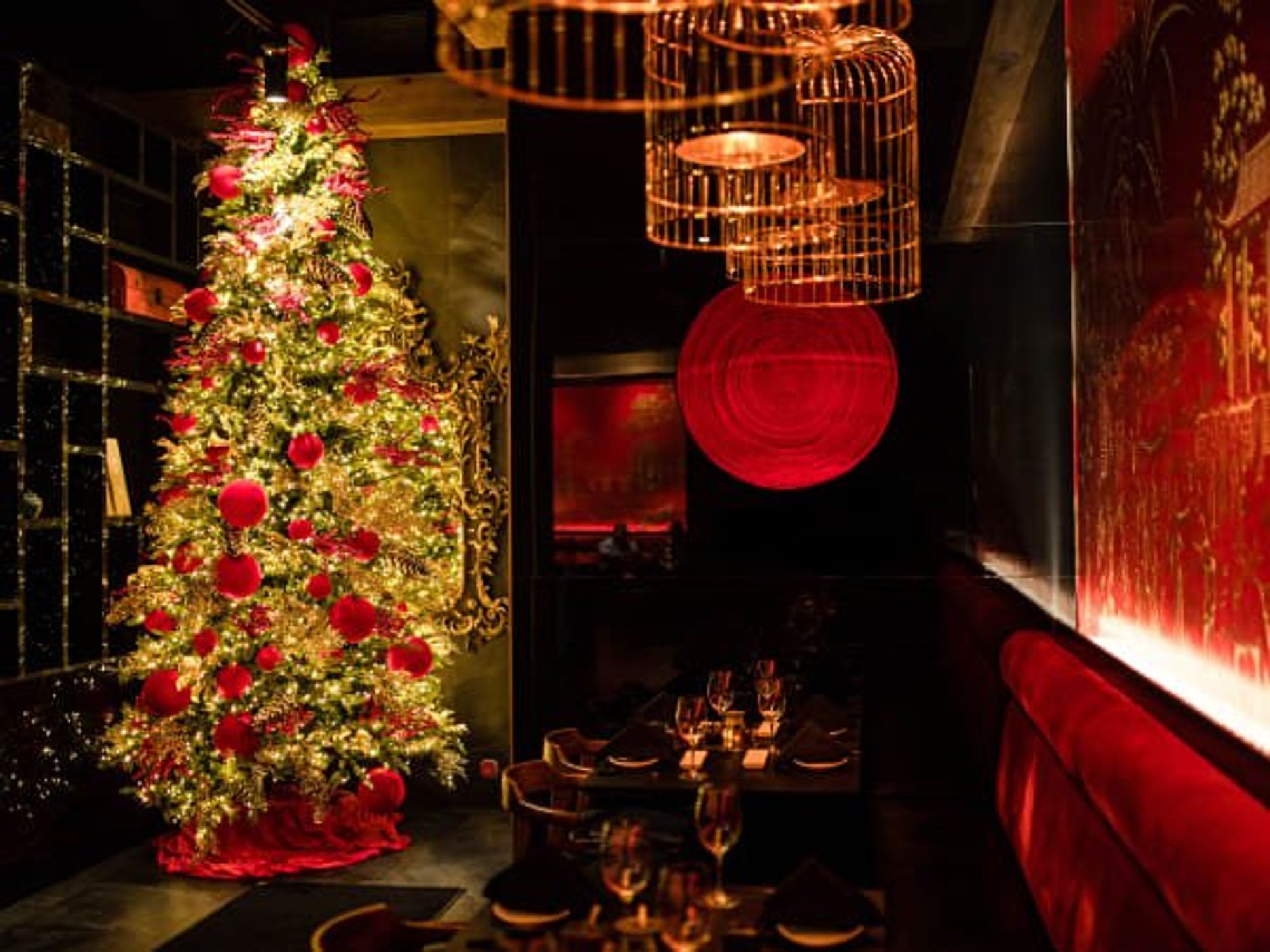 Benny Chows Christmas interior