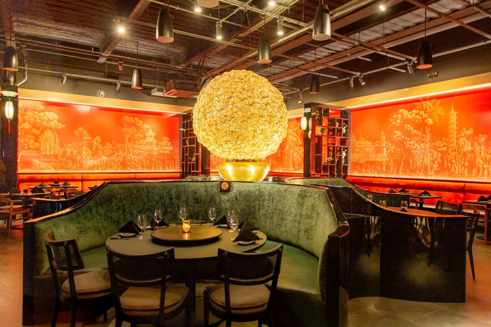 Benny Chows interior