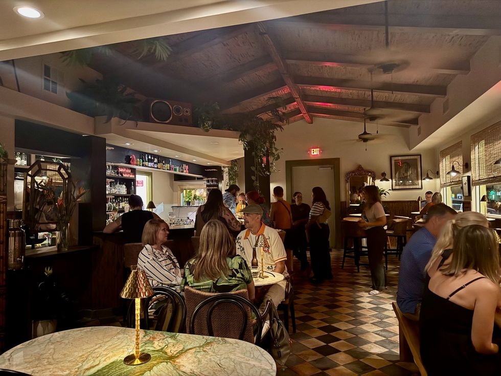 Berwick's Birds of Paradise bar interior