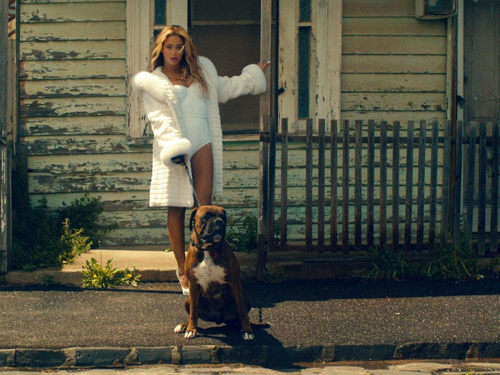 Beyonce No Angels iTunes album December 2013