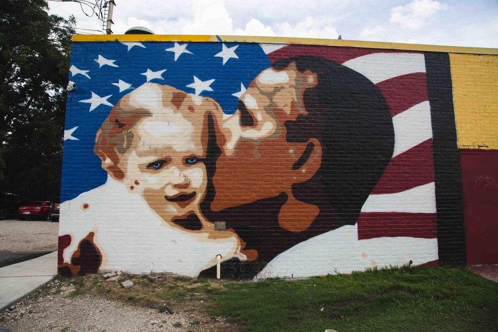 Beyonce Tumblr photo of Obama mural