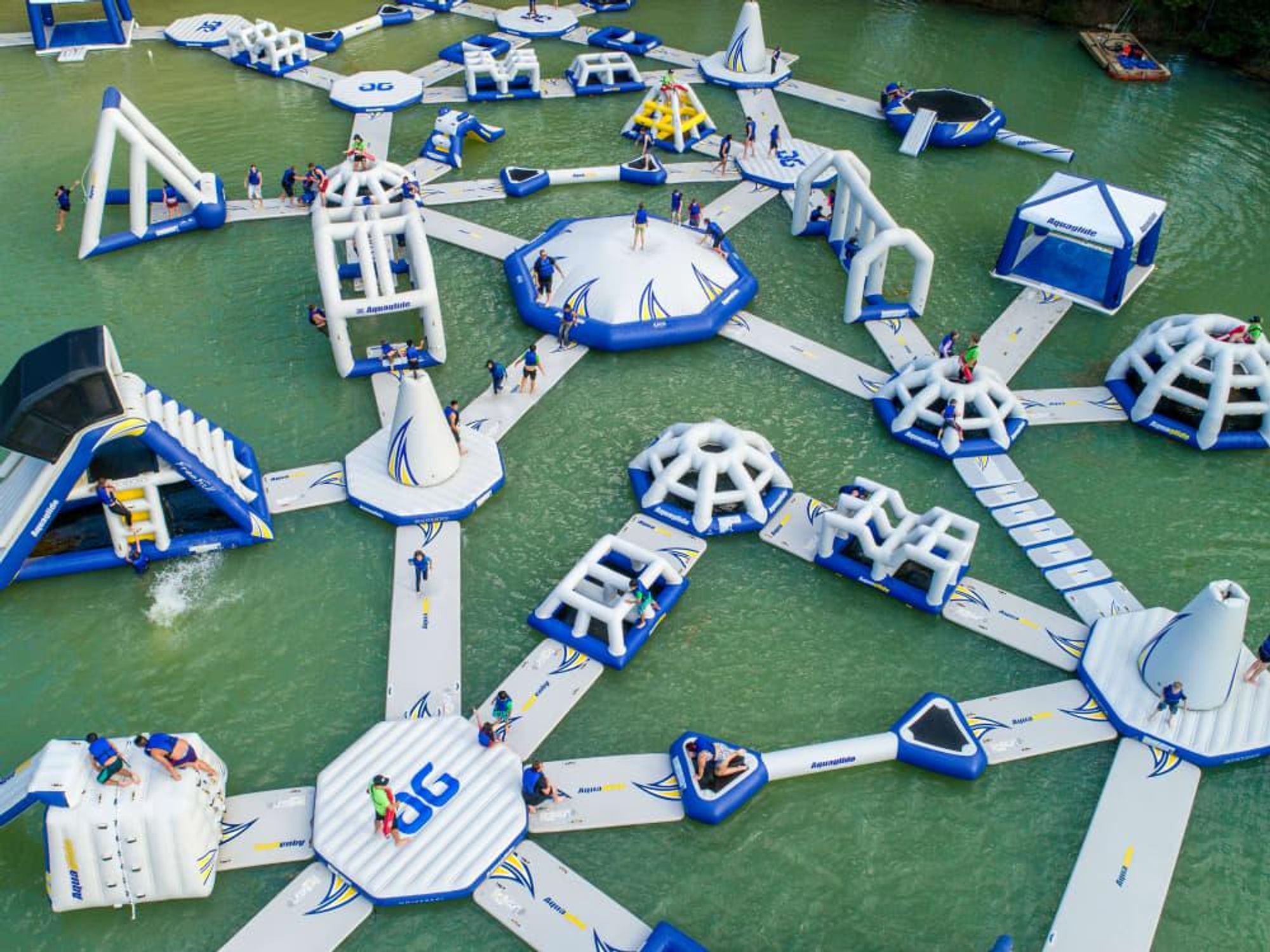 Big Rivers Waterpark Wild Isle