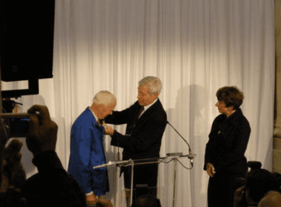 Bill Cunningham receives award from French govenment
