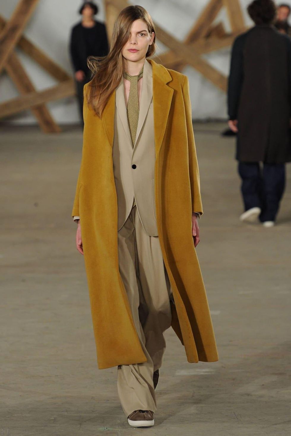 Billy Reid Look 24 fall 2016 collection