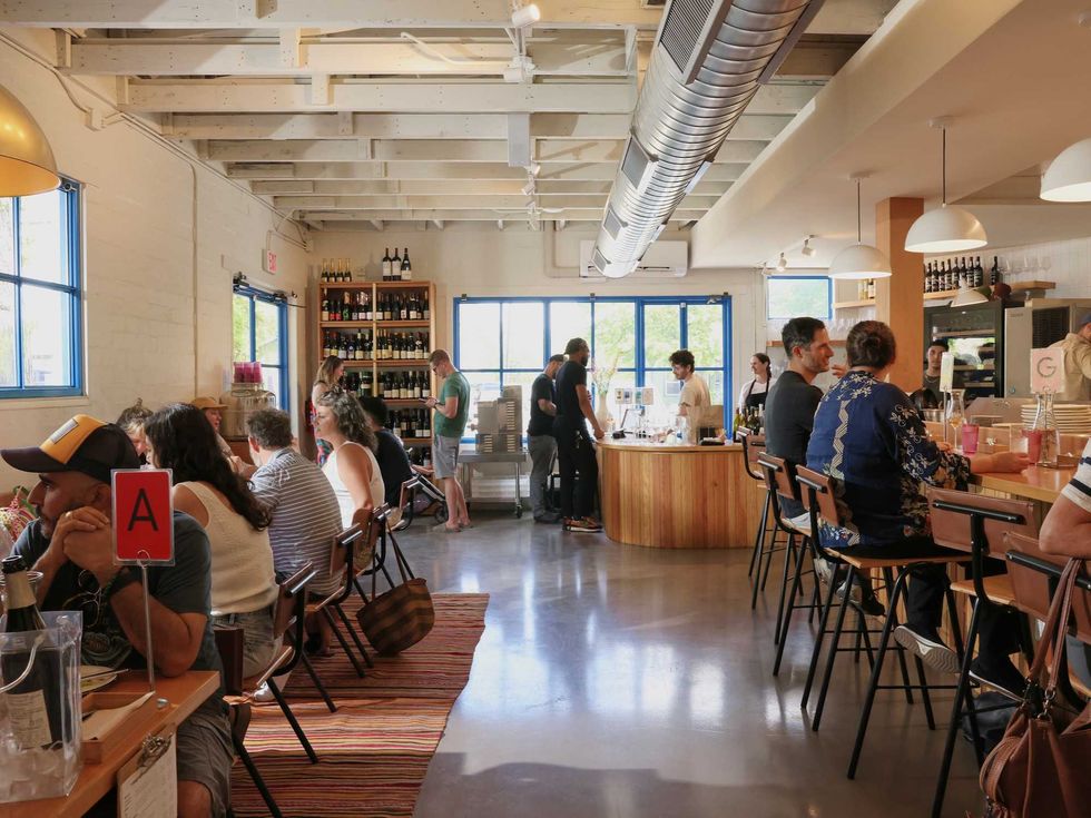 Birdie's restaurant interior