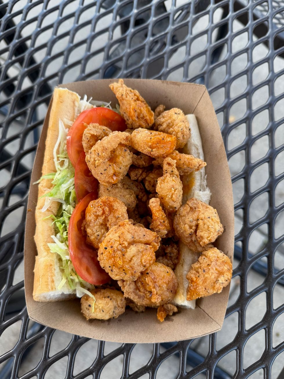 Boo's Burgers shrimp po boy