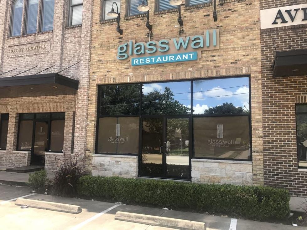 Bosscat Kitchen Heights Glass Wall exterior