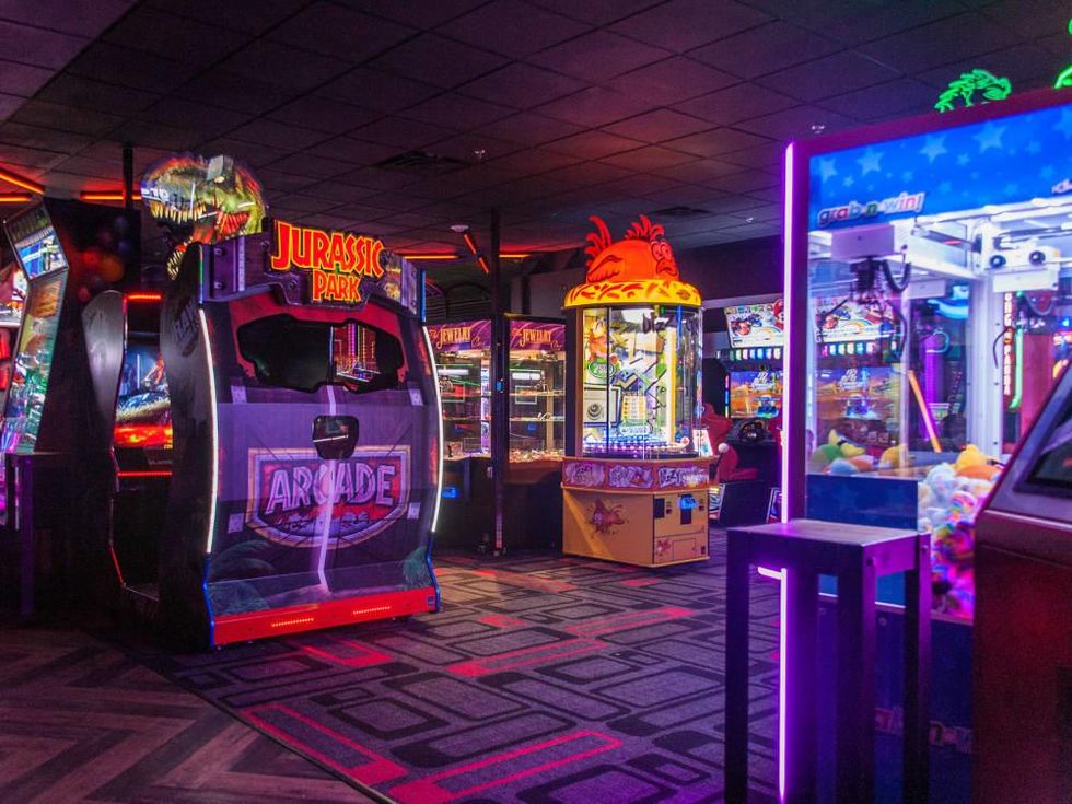 Bowlmor Lanes reopening bowling arcade