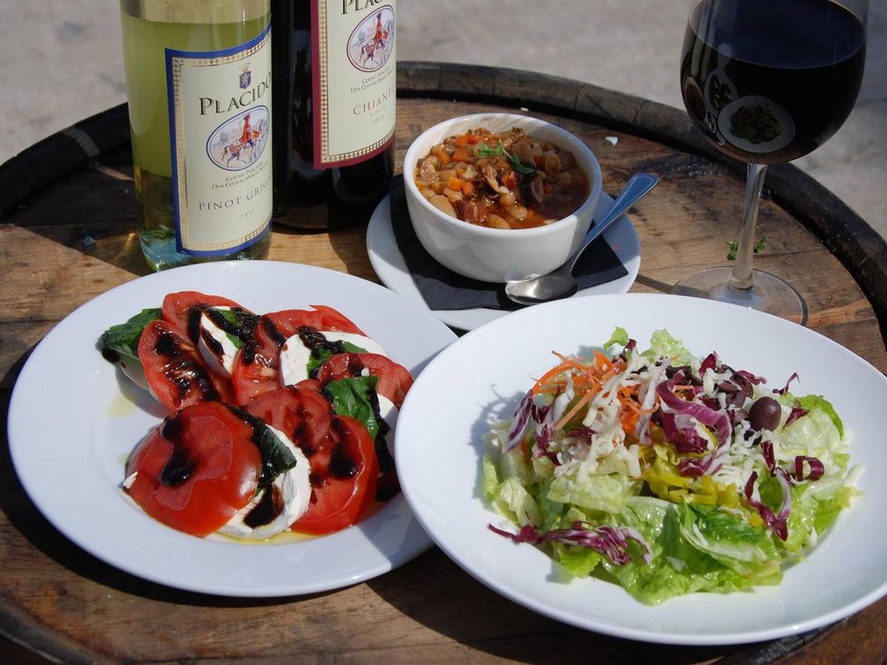 Bravissimo Houston salad tomatoes wine April 2015