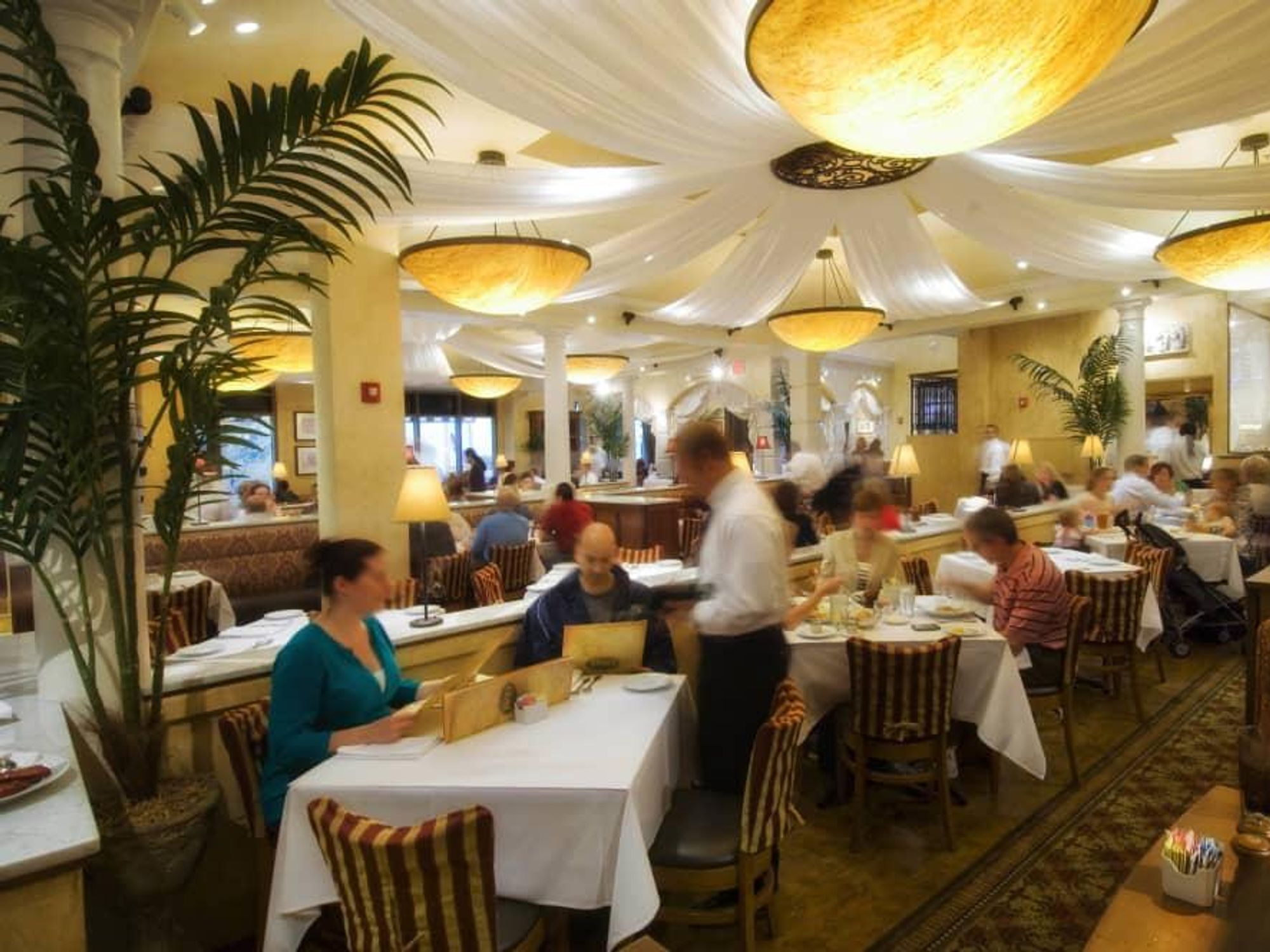 Brio, restaurant, Kirby Drive