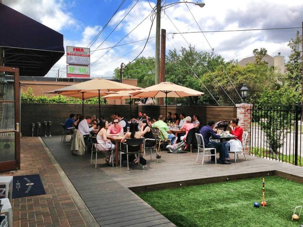 Brooklyn Athletic Club patio with diners day