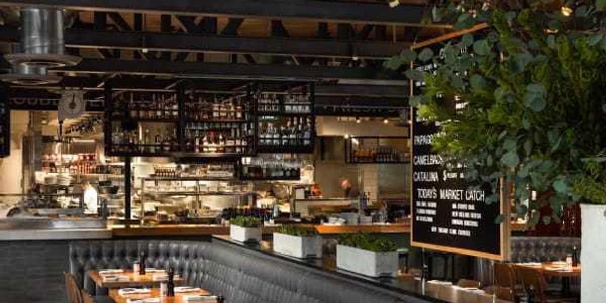 Lively new seafood restaurant rides into prime Houston location