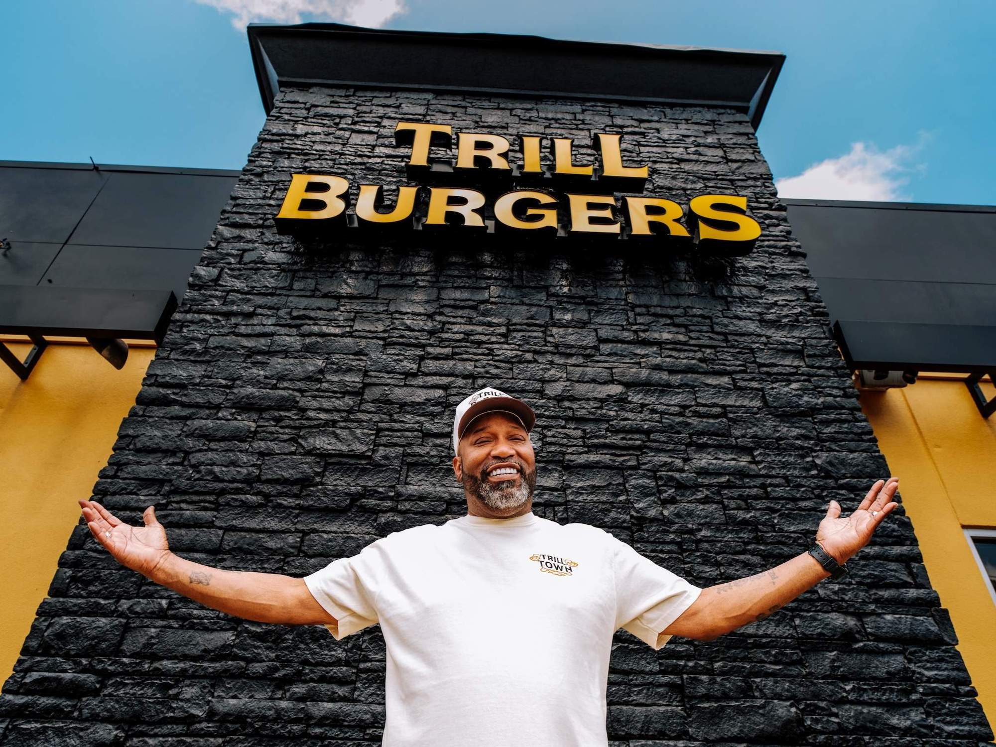 Bun B opens new Spring location of his smash hit smash burger joint