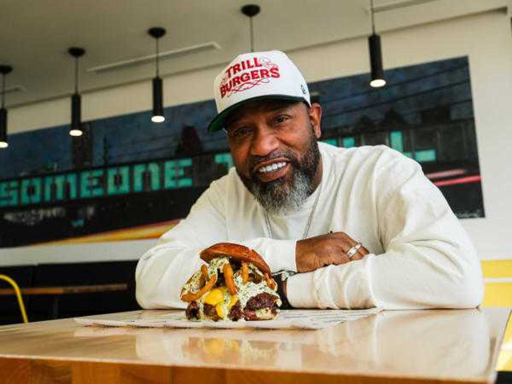 bun b trill burgers meow wolf burger