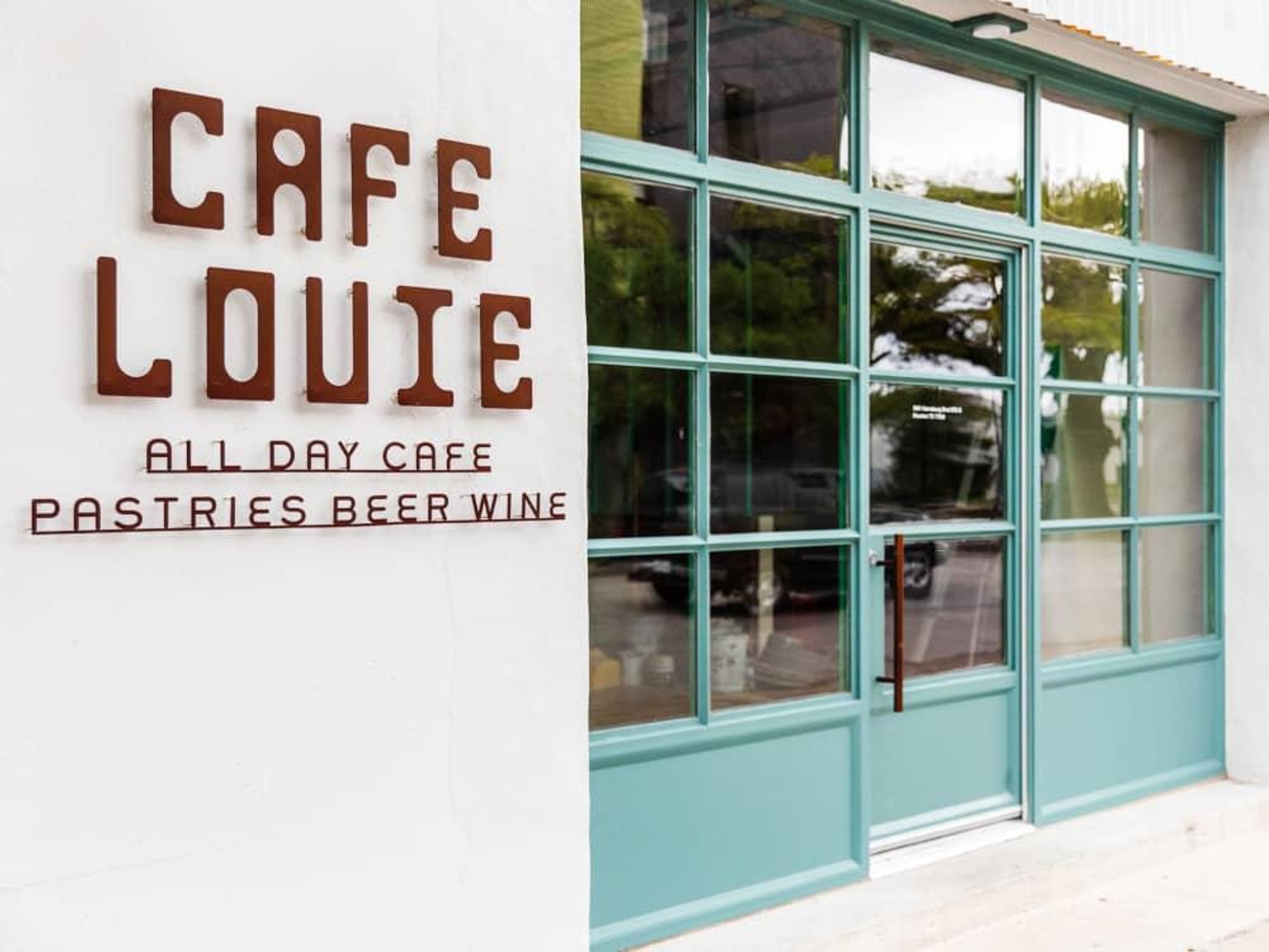 Cafe Louie exterior