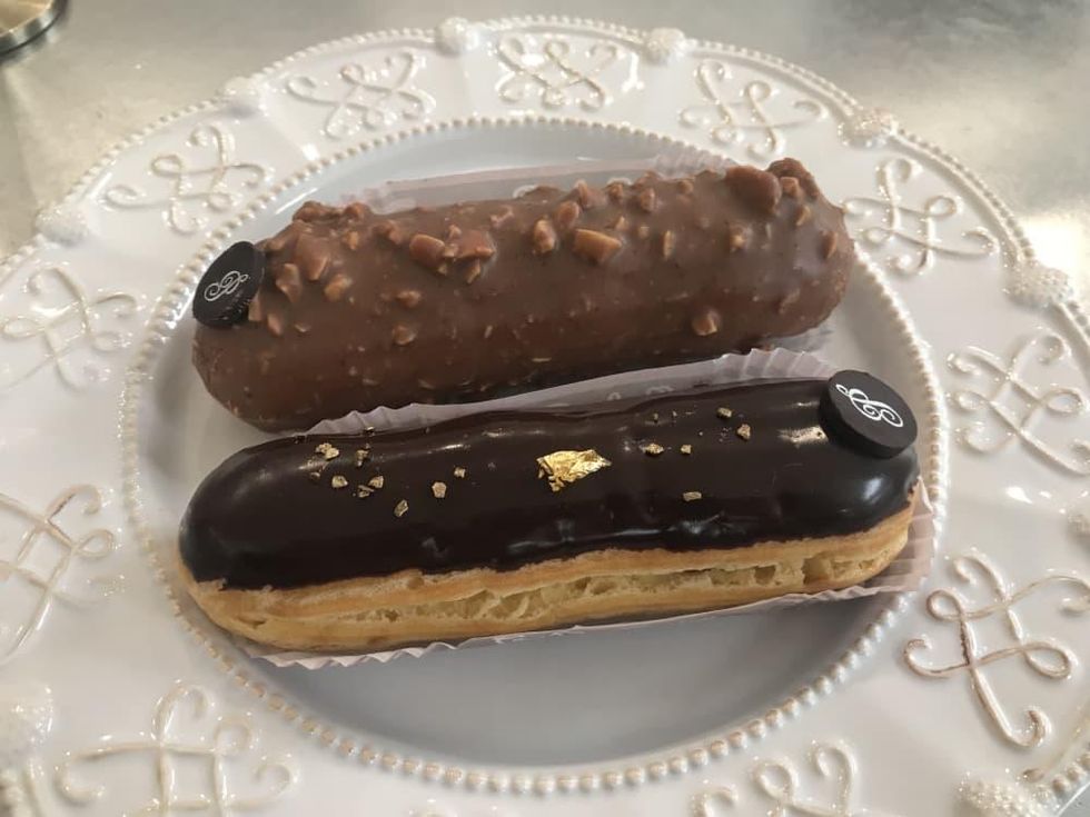 Cafe Poetes eclairs