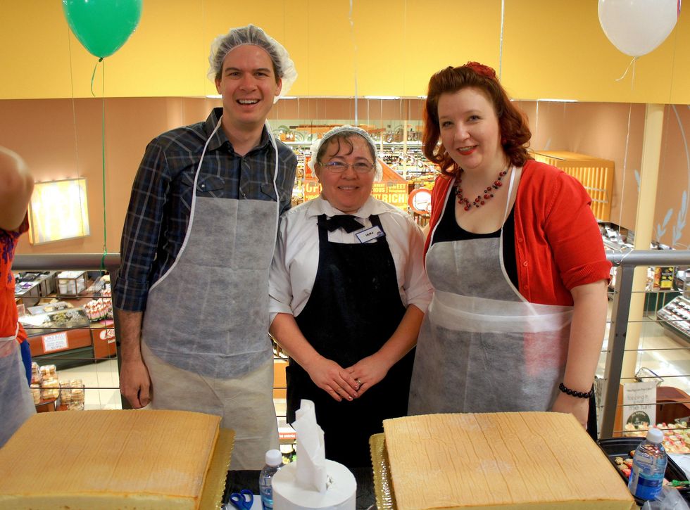 Cake Off decorating contest Kroger Houston Food Bank 2013