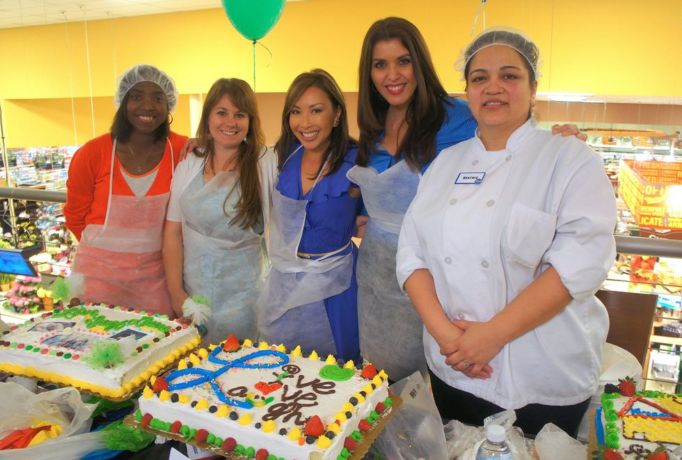 Cake Off decorating contest Kroger Houston Food Bank 2013