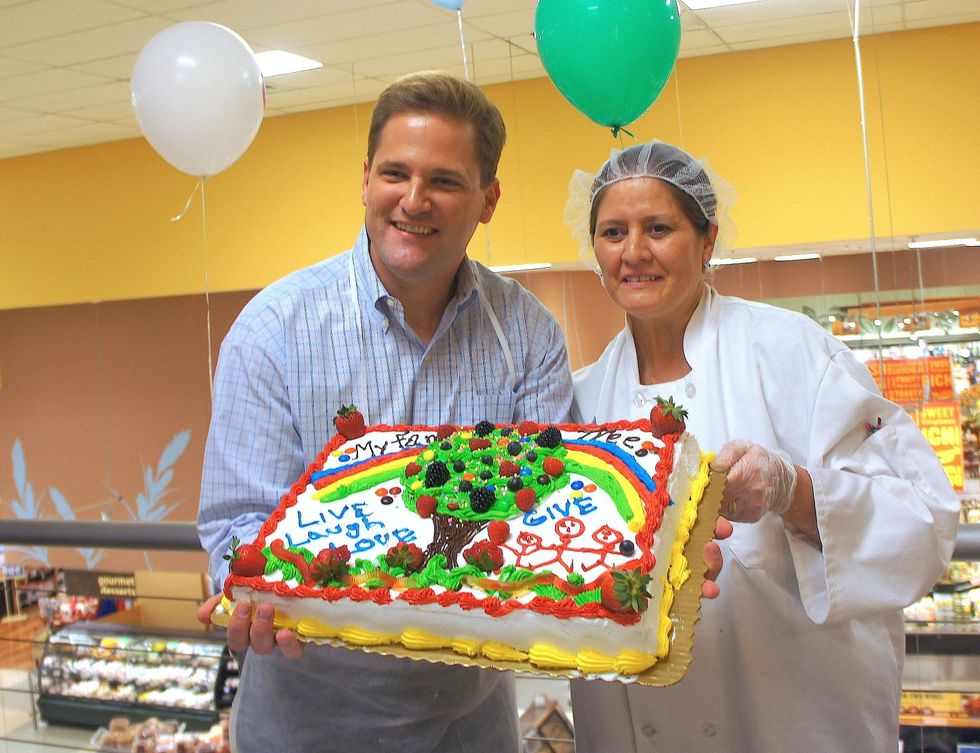 Cake Off decorating contest Kroger Houston Food Bank 2013