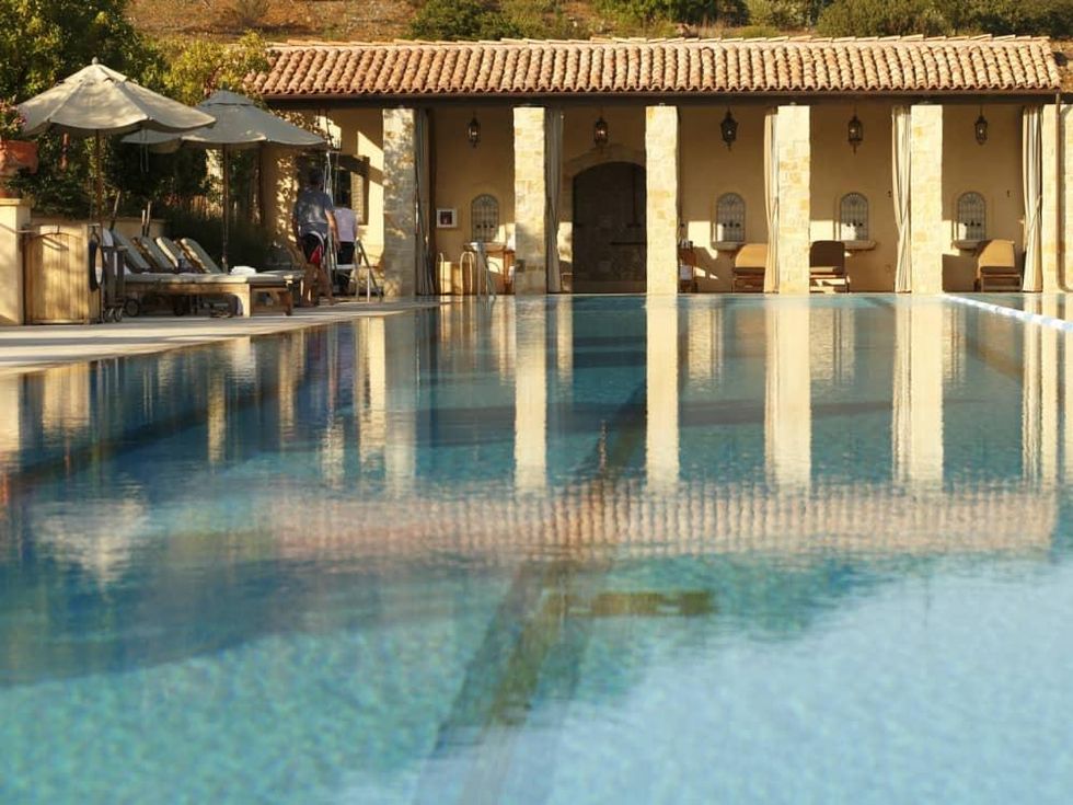 Cal-A-Vie Spa pool