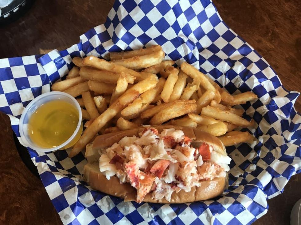 Cape Cod Cafe Express lobster roll