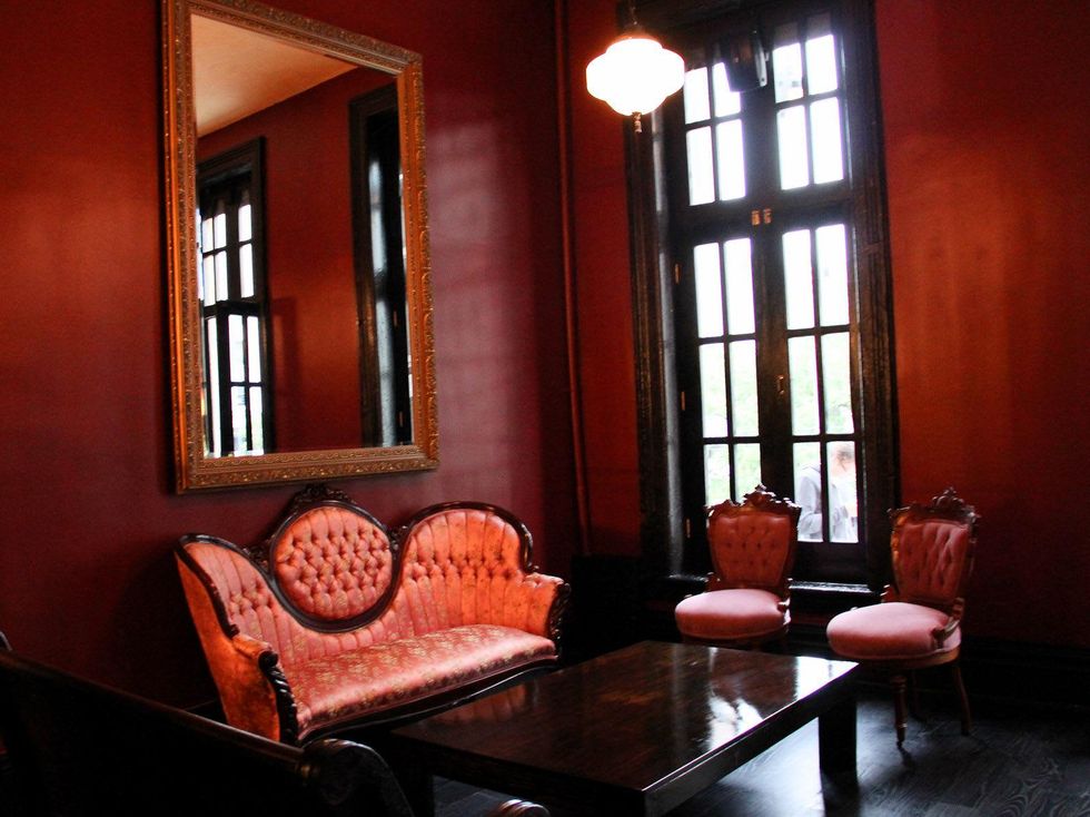 Capt. Foxheart's Bad News Bar & Spirit Lodge, April 2013, sitting area