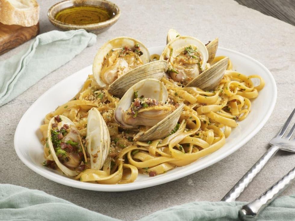 Carmelo's linguine alla vongole