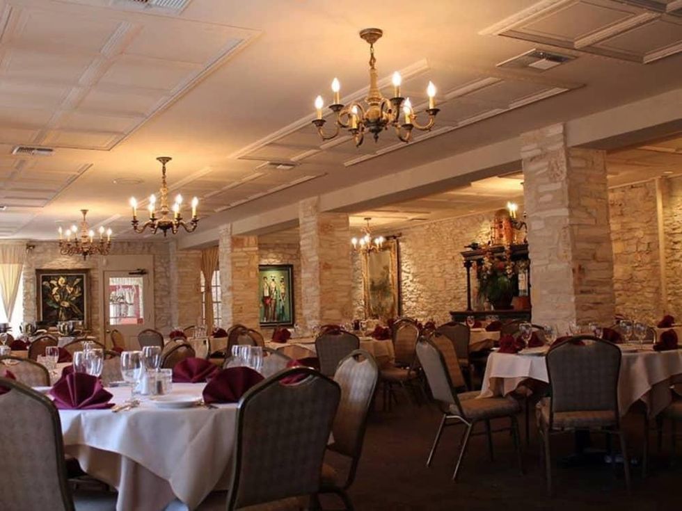 Carmelo's Ristorante Interior