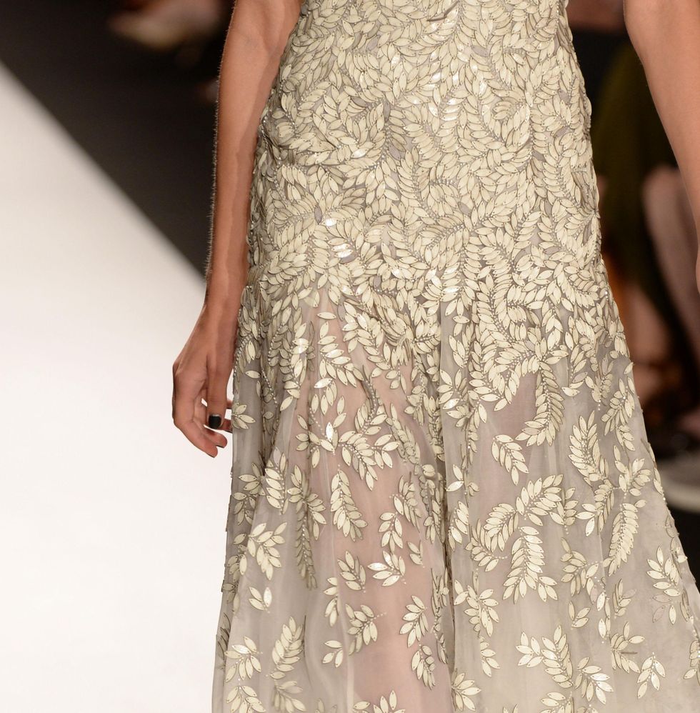 Carmen Marc Valvo spring 2015 collection closeup